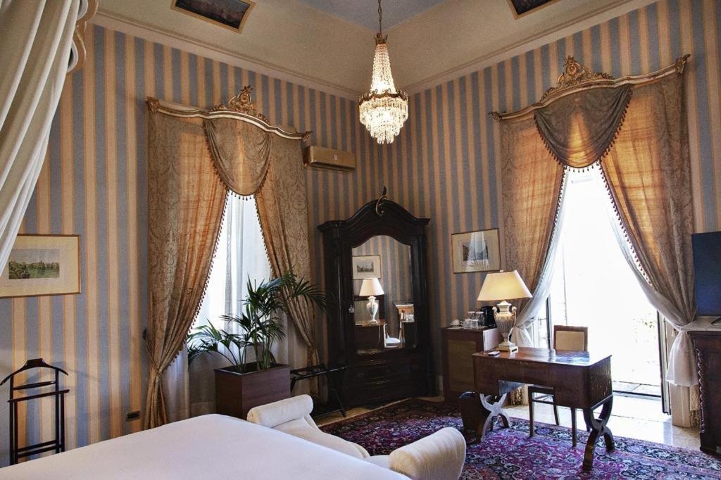 Palazzo Cherubini-Pools & Wellness 로사노 외부 사진