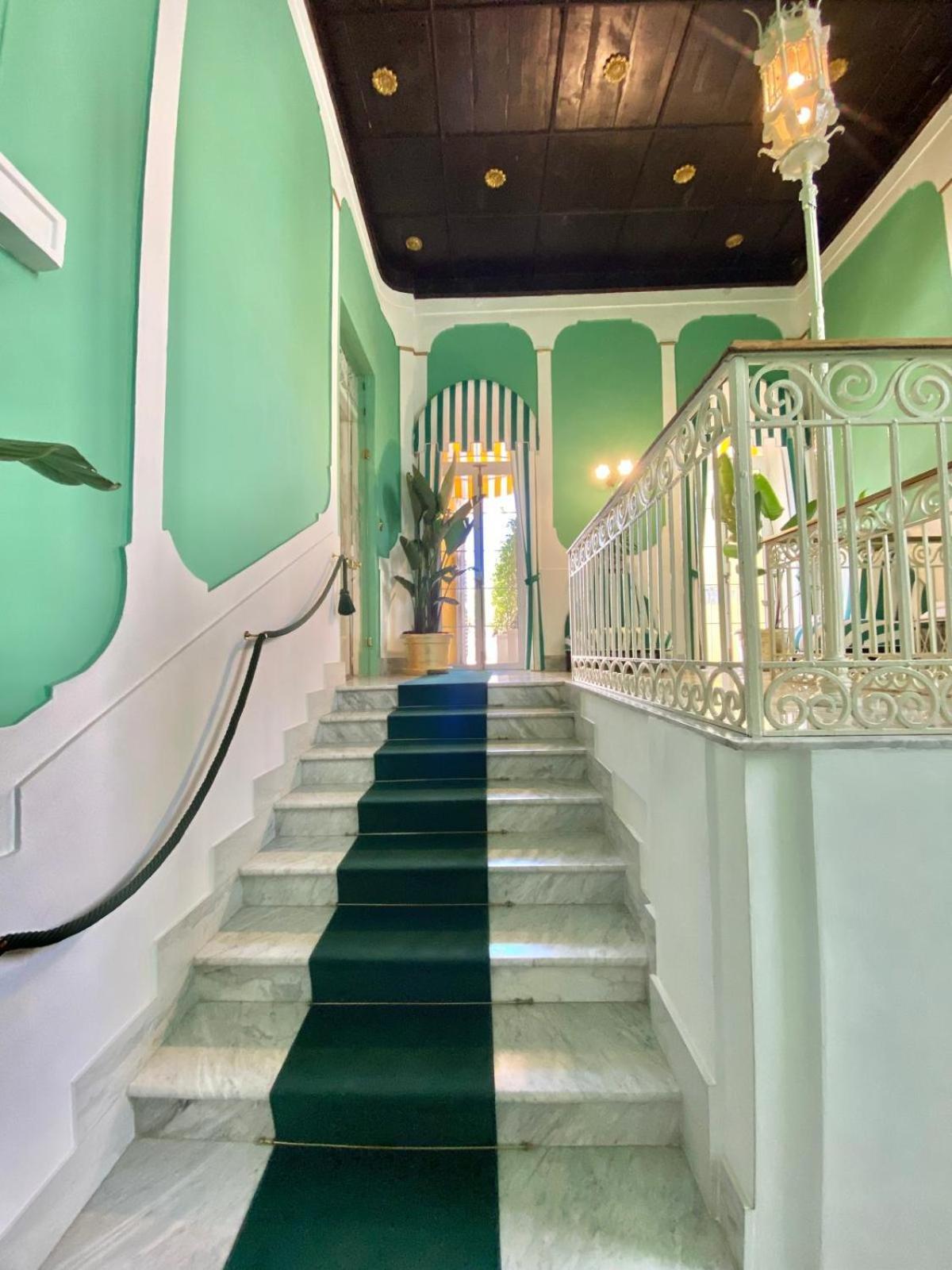Palazzo Cherubini-Pools & Wellness 로사노 외부 사진